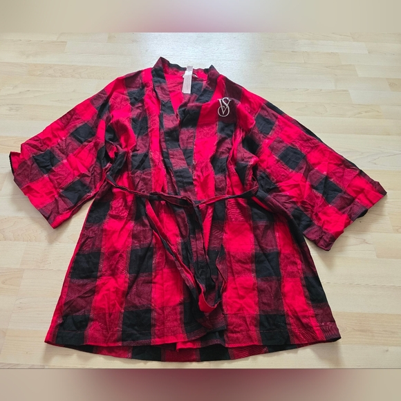 Victoria's Secret Matching Robe And Pajama Pants Size M/L NWT - Picture 2 of 16